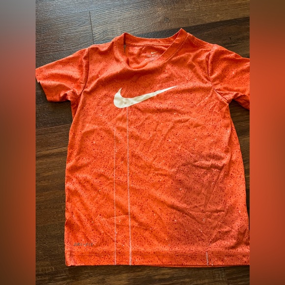 Nike Shirts Tops 2 Boys Nike Shirt Used Size 6 Poshmark